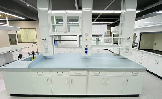 ¿Los muebles de laboratorio son más prácticos para los cuales Industries? 