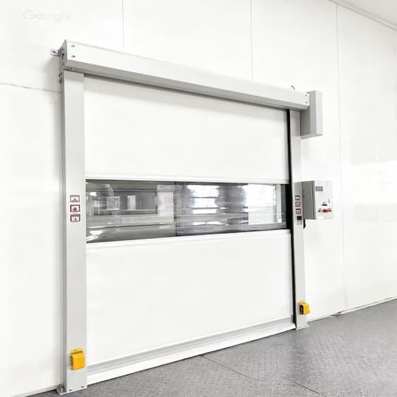 Soluciones de diseño para puertas enrollables de alto rendimiento para salas blancas